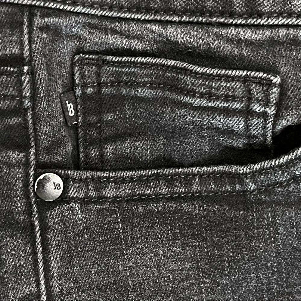 Judy Blue Capri Fit Mid Rise Womens Size 5/27 Black Denim Stretch JB88239 - Picture 8 of 11